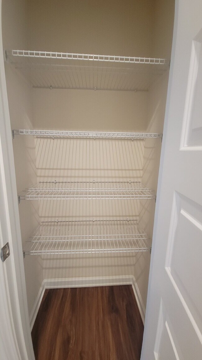 Building Photo - Section 8 Welcome!!!  "Charming 3-Bed Oasis with Granite Elegance in Harvest – 1,501 Sq Ft of Com...