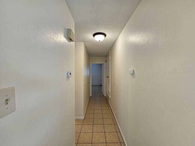 Building Photo - 2203 Wheeler Cir