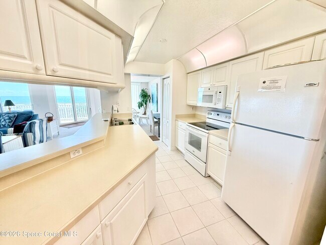 Building Photo - 425 Buchanan Ave