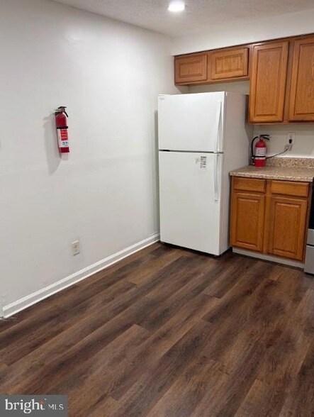 Building Photo - 69 Vanderbilt Ct