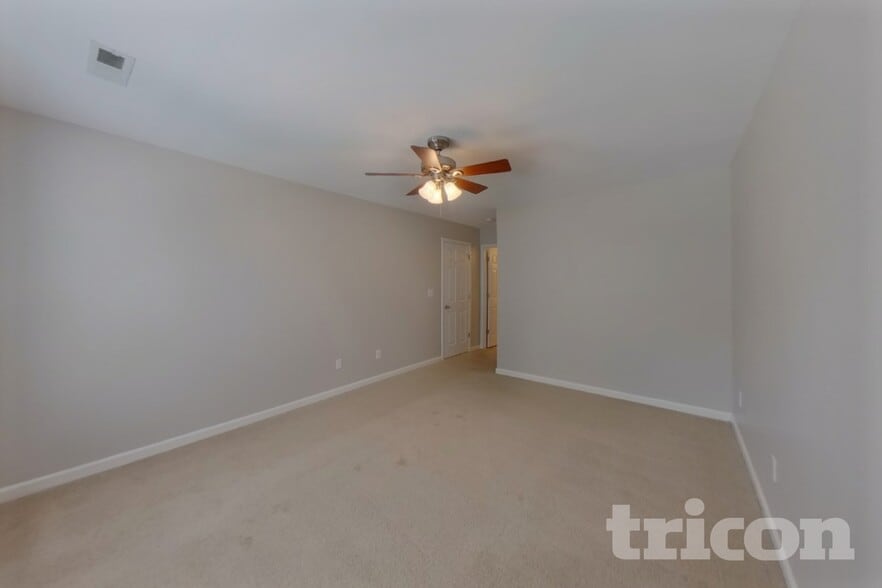 Building Photo - 501 Sawtooth Oak Drive