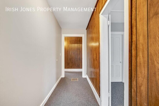 Building Photo - 10601 Alleghany Rd