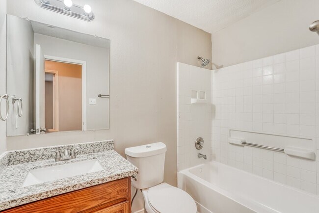 Building Photo - 4931 Winding View Ln