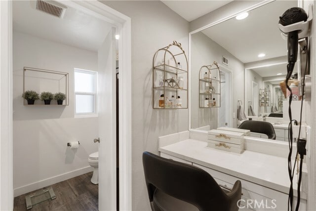 Building Photo - 18175 Andrea Cir N