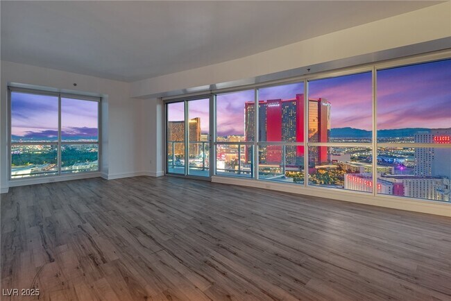 Primary Photo - 2700 S Las Vegas Blvd