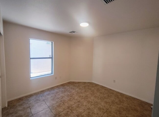 Building Photo - 7856 S Baja Stone Ave