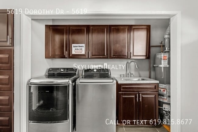 Building Photo - 5619 Dorothy Dr