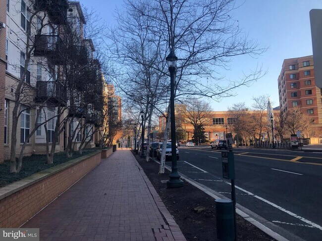 Building Photo - 1201 East-West Hwy