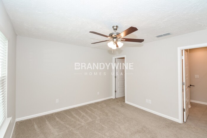 Building Photo - 3218 Clemons Cir