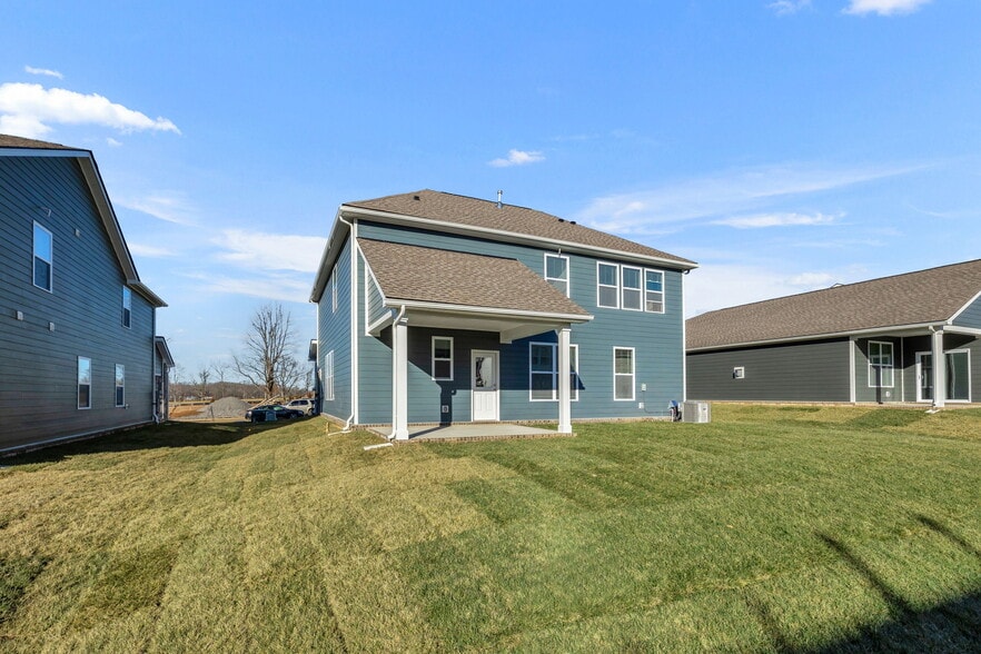 Building Photo - 361 Euclid Dr