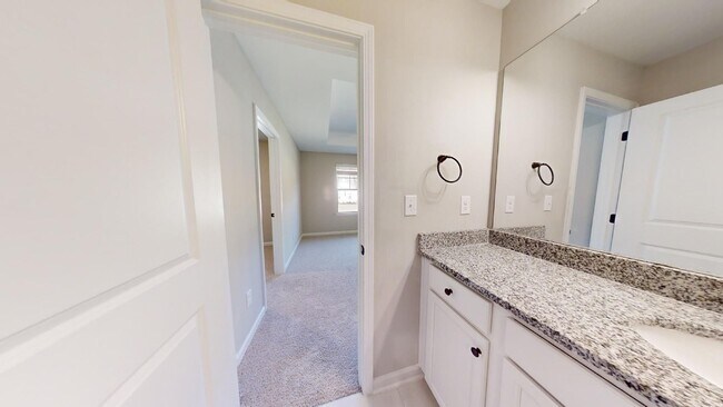 Building Photo - Large Home in The Preserve