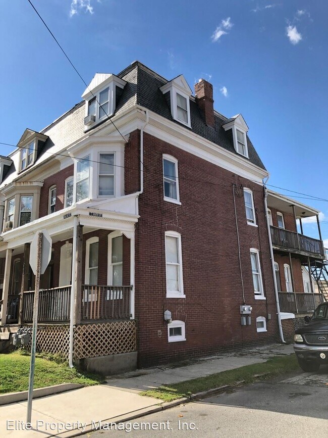 Building Photo - 3 br, 1 bath House - 600 Dallas St., Apt. 2