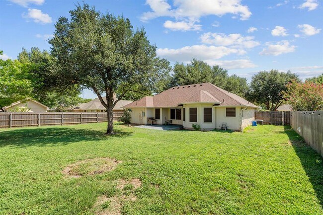 Building Photo - 2604 Bluebonnet Valley Dr