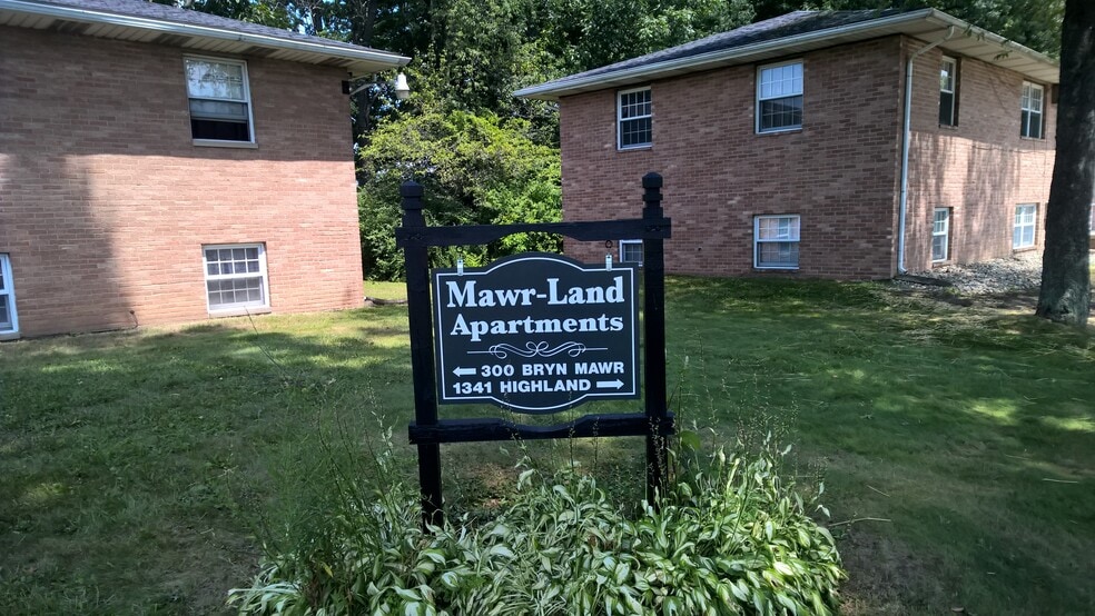 Primary Photo - 1341 E Highland Ave