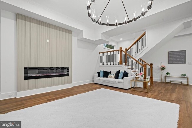 Building Photo - 811 Sligo Creek Pkwy