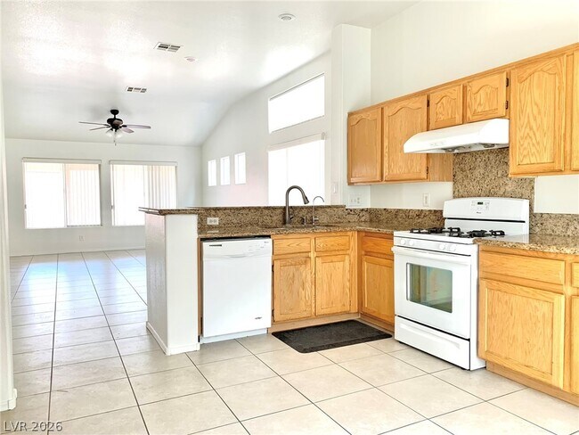 Building Photo - 3821 Bombastic Ct