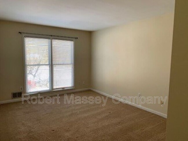 Building Photo - 9428 Wessex Pl