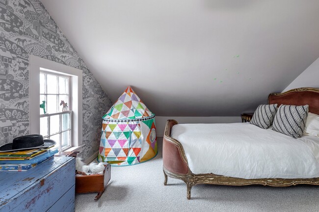 Building Photo - 12 S Kent Rd