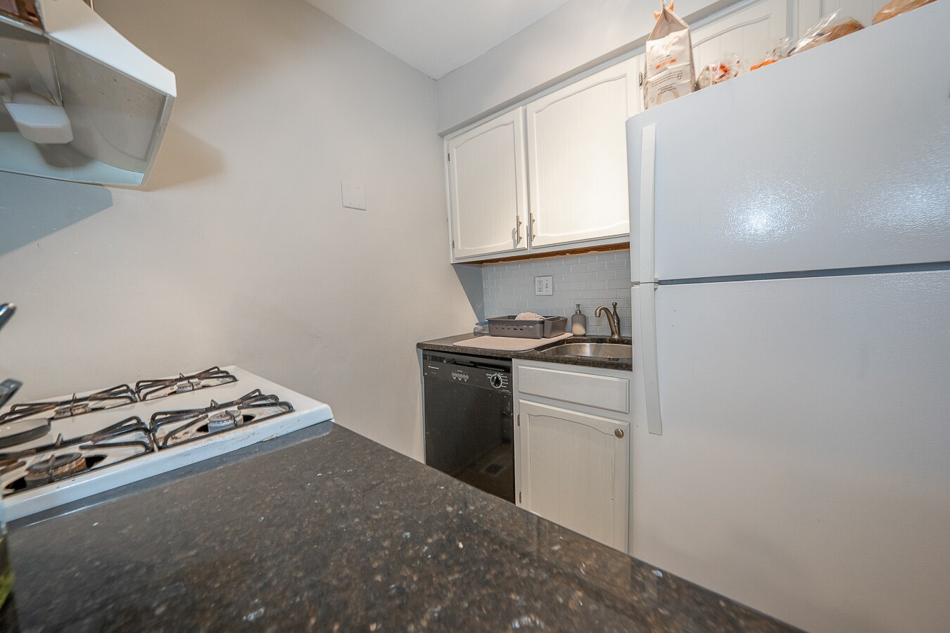 Building Photo - 765 N Ringgold St