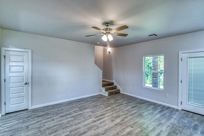 Building Photo - Brand New Construction!  Lawn care included!