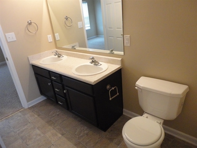 Building Photo - 6889 N Karnes Dr