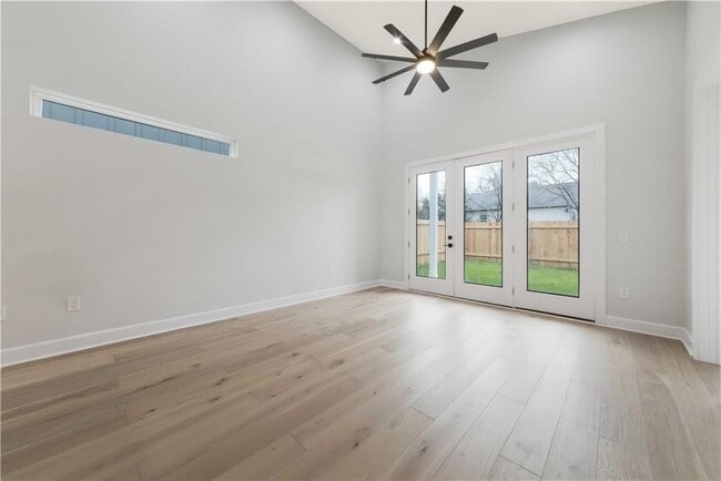 Building Photo - 1210 Brentwood St