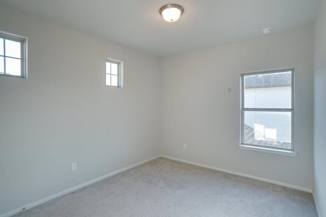 Building Photo - 16916 Sanglier Dr