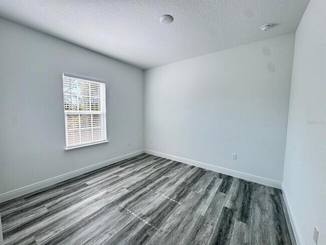 Building Photo - 455 Marion Oaks Dr