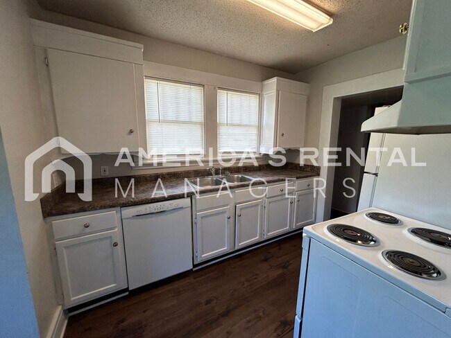 Building Photo - 731 81st St S