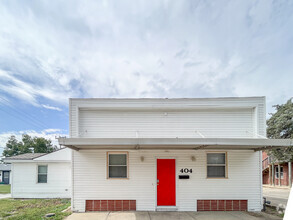 Building Photo - 404 S Mulberry St