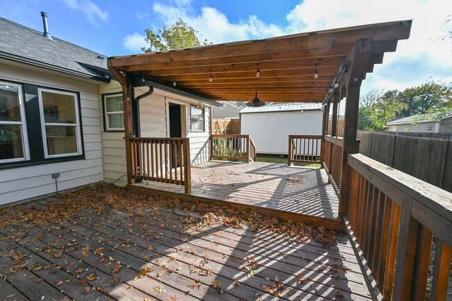 Building Photo - Charming 3 Bed 2 Bath - 1400 SQFT Decatur TX