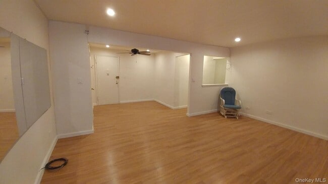 Building Photo - 41-07 Bowne St