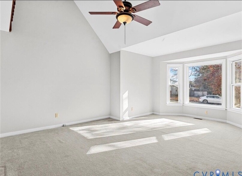 Building Photo - 13706 Danbury Dr