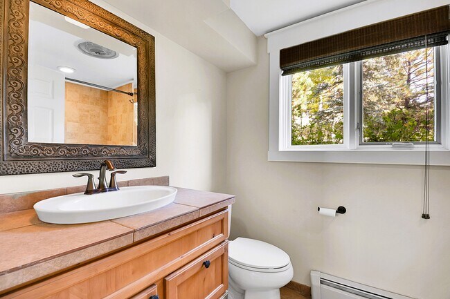 Building Photo - 31340 Brookline Rd