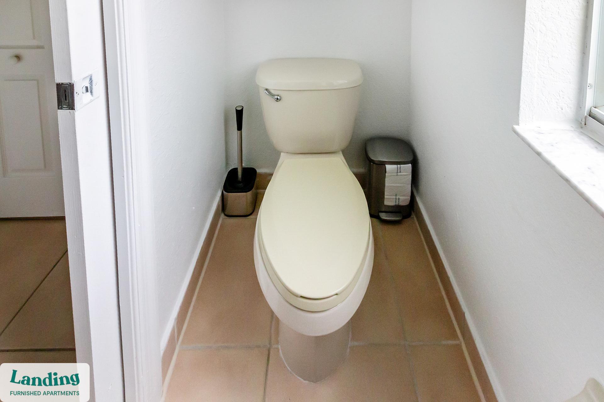 Building Photo - 1140 SE 24th Rd