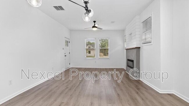 Building Photo - 3602 Carnes Ave