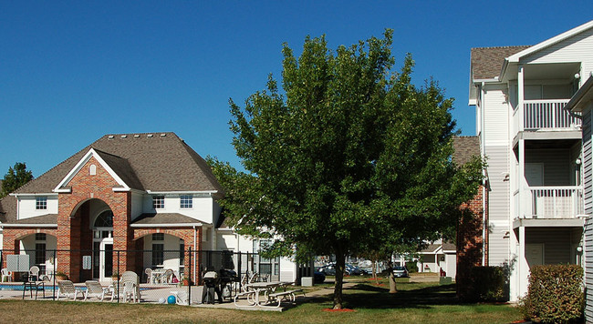 Building Photo - Highpoint at Pella