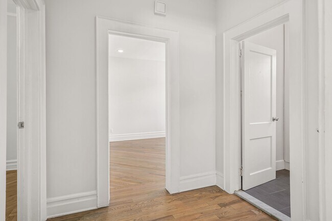 Building Photo - 34 Main St