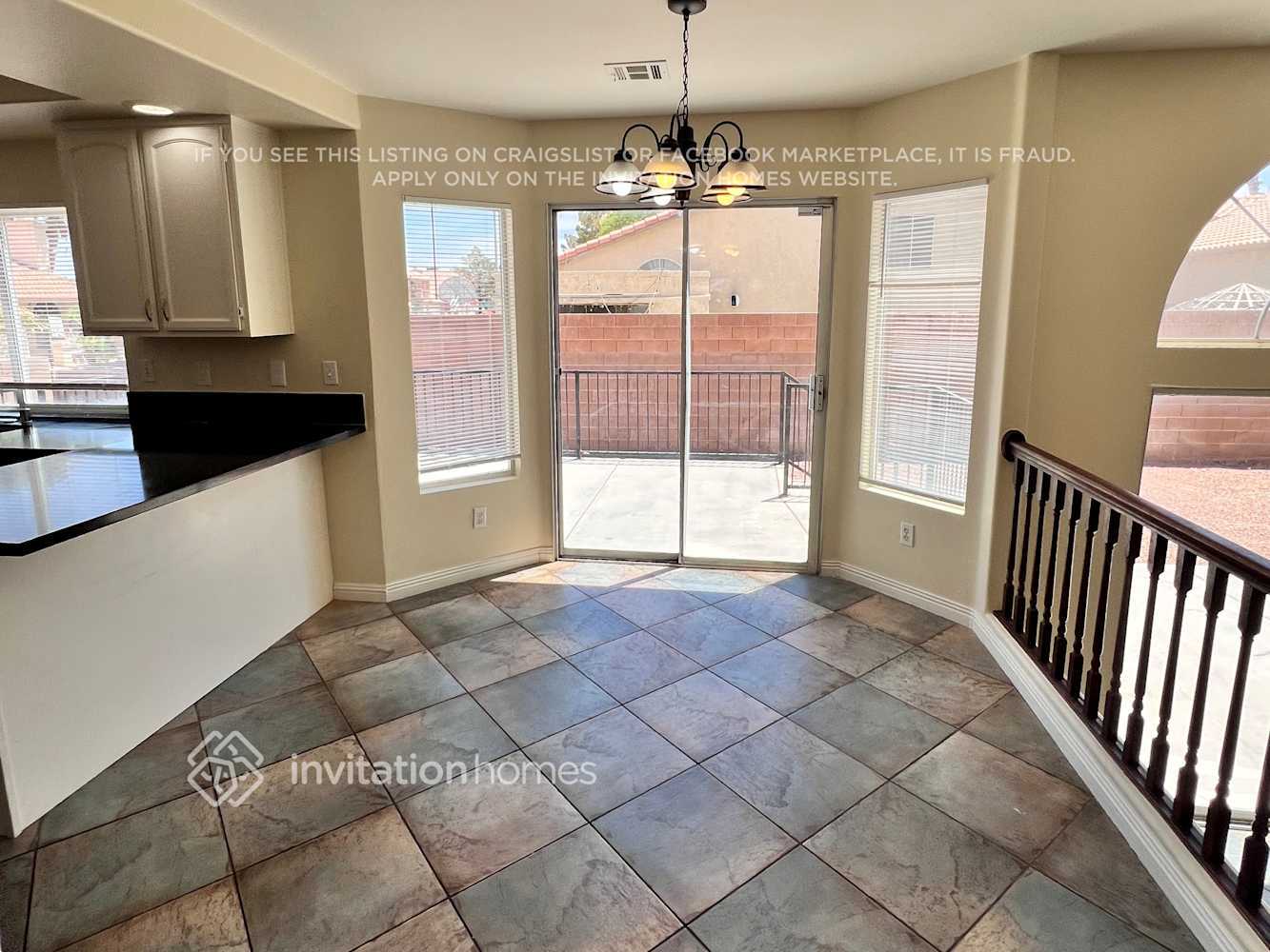 Building Photo - 280 Plaza Carmelina Ct