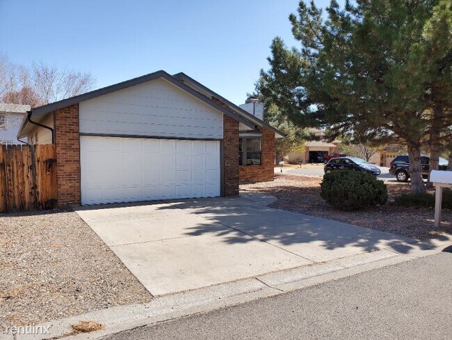 Building Photo - 5 br, 3 bath House - 596 Creekside Ct