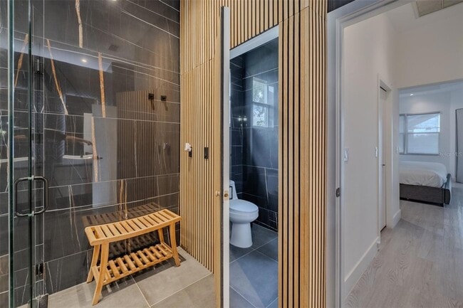 Building Photo - 8117 Hampton Glen Dr