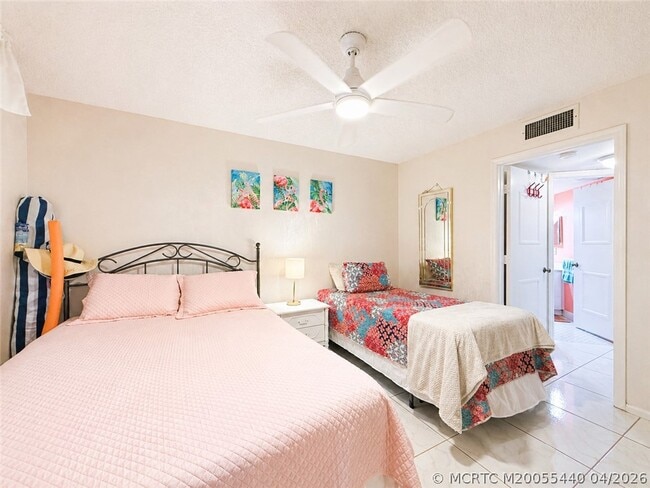 Building Photo - 9500 S Ocean Dr