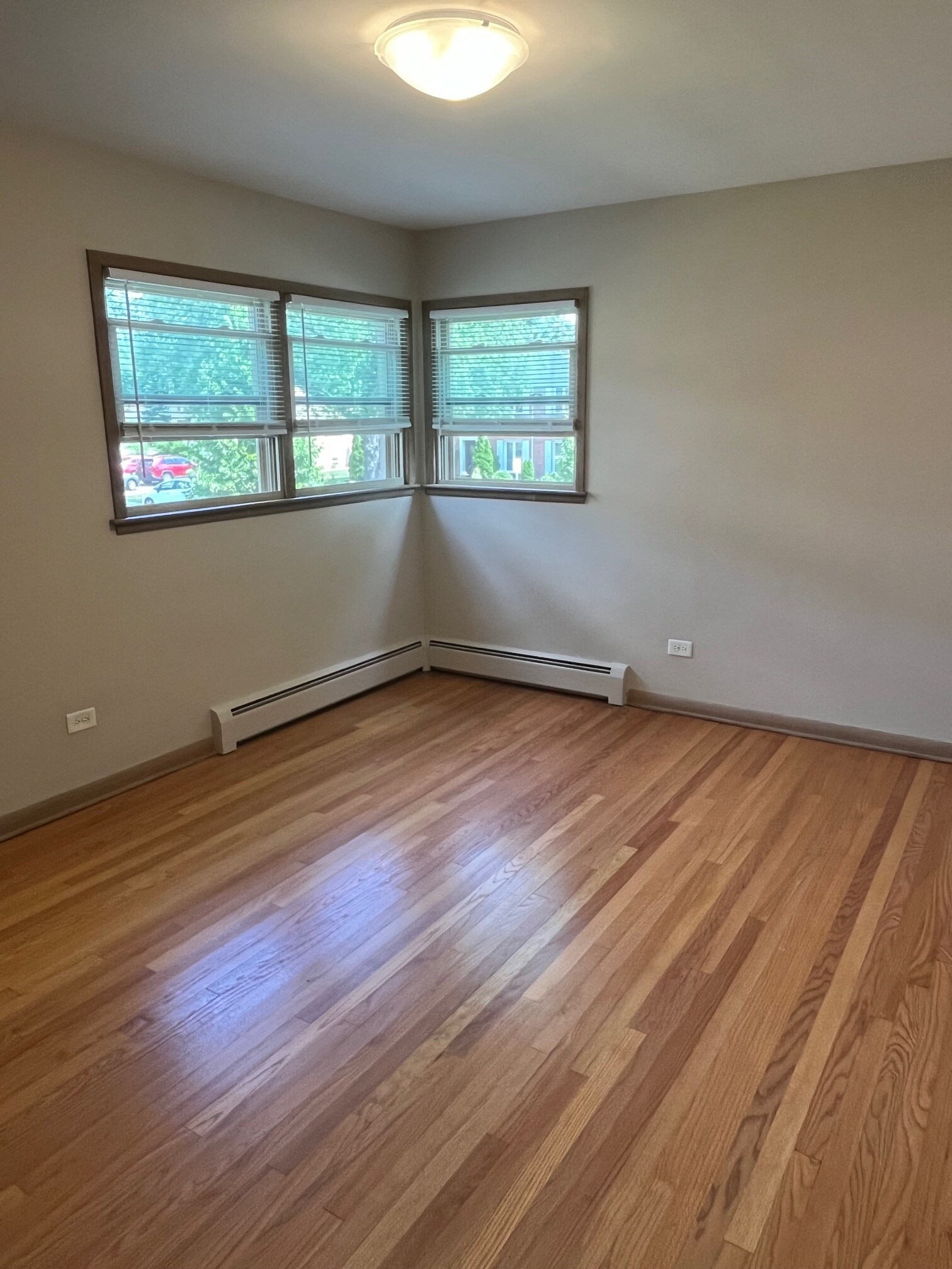 Building Photo - 1334 Woodview Ln