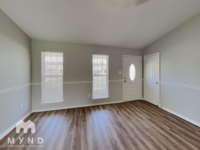 Building Photo - 4150 Penwell Dr