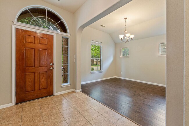 Building Photo - Beautiful 3 bedroom, 2 bathroom home in Northwest Austin!!!