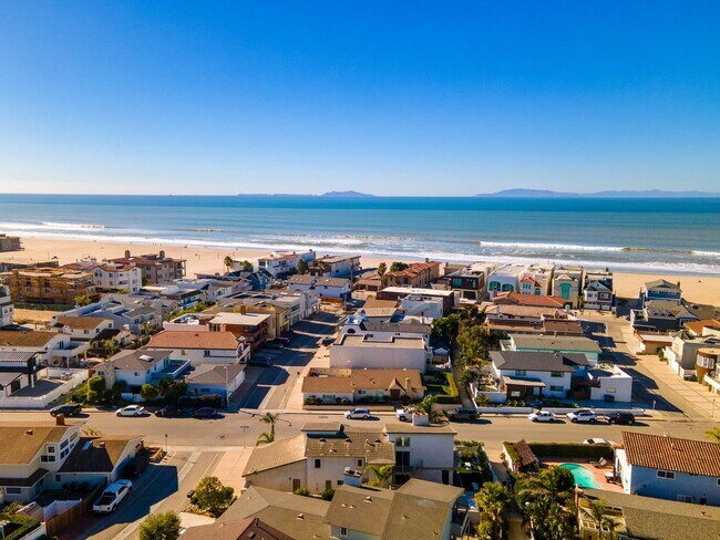 Building Photo - Mandalay Shores Beach| Home on Mandalay Be...
