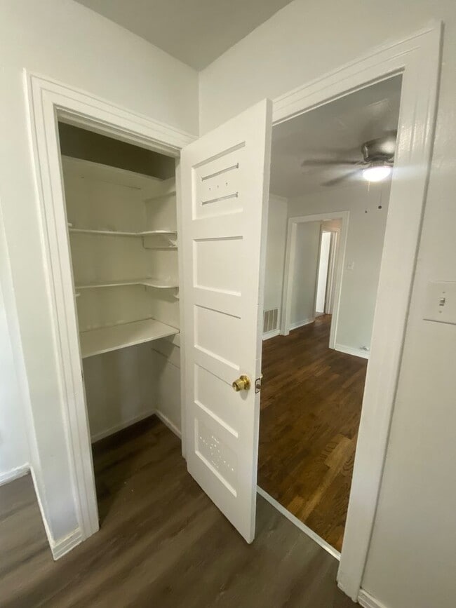 Building Photo - 3 Bedroom 1 Bath House Near Westmoreland R...