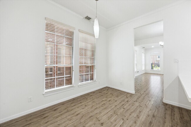 Building Photo - 13639 Brookbluff Ln