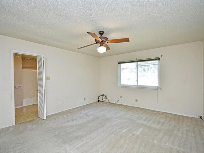 Building Photo - 11502 Toledo Dr