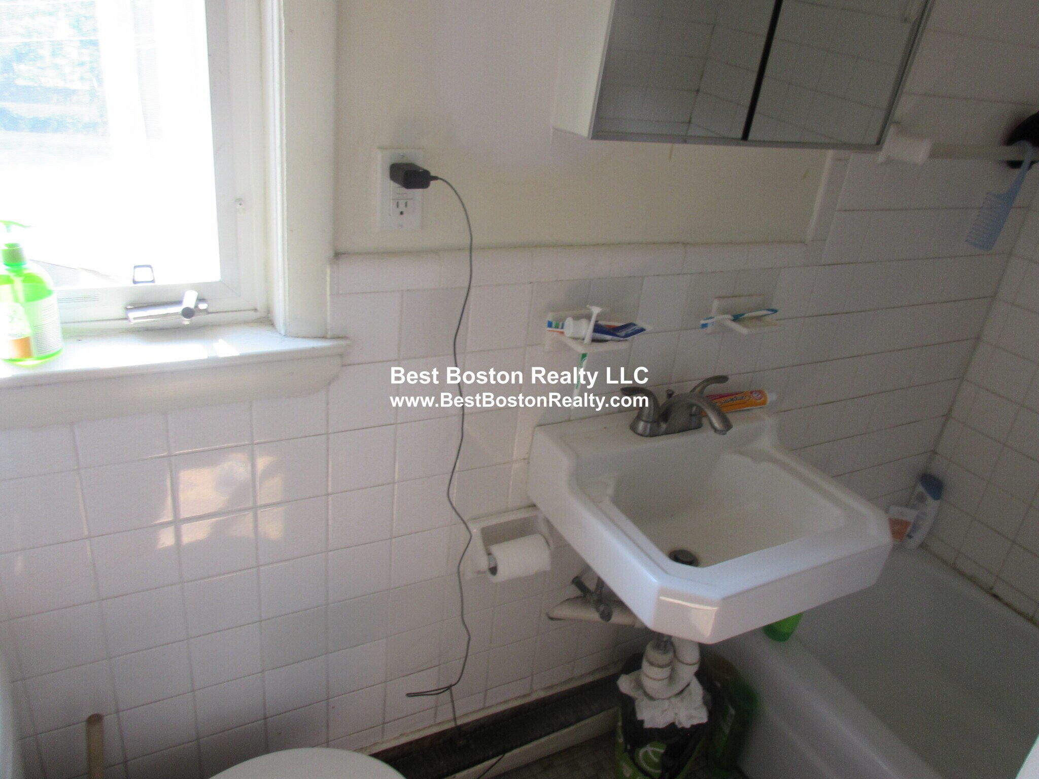 Building Photo - 7 Elmer St